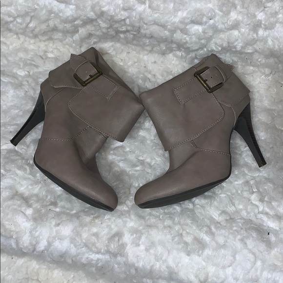 New Direction booties - Picture 7 of 8